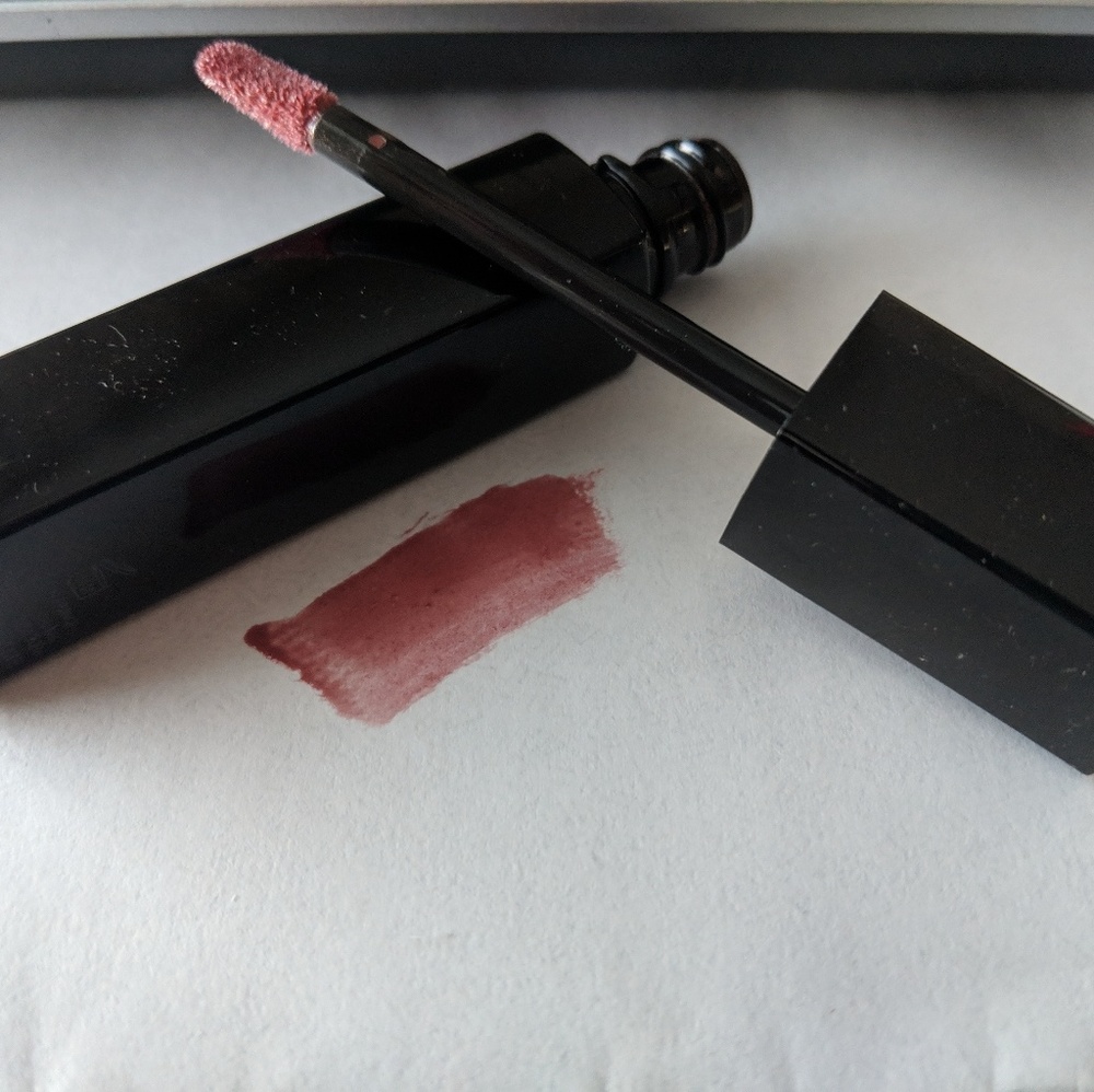 ❇️Chanel Rouge Allure Gloss #68 "Troublant"❇️